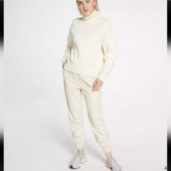 Calia by Carrie Underwood Faux Leather High Rise Jogger Cream Women's Large NWOT - Picture 2 of 16